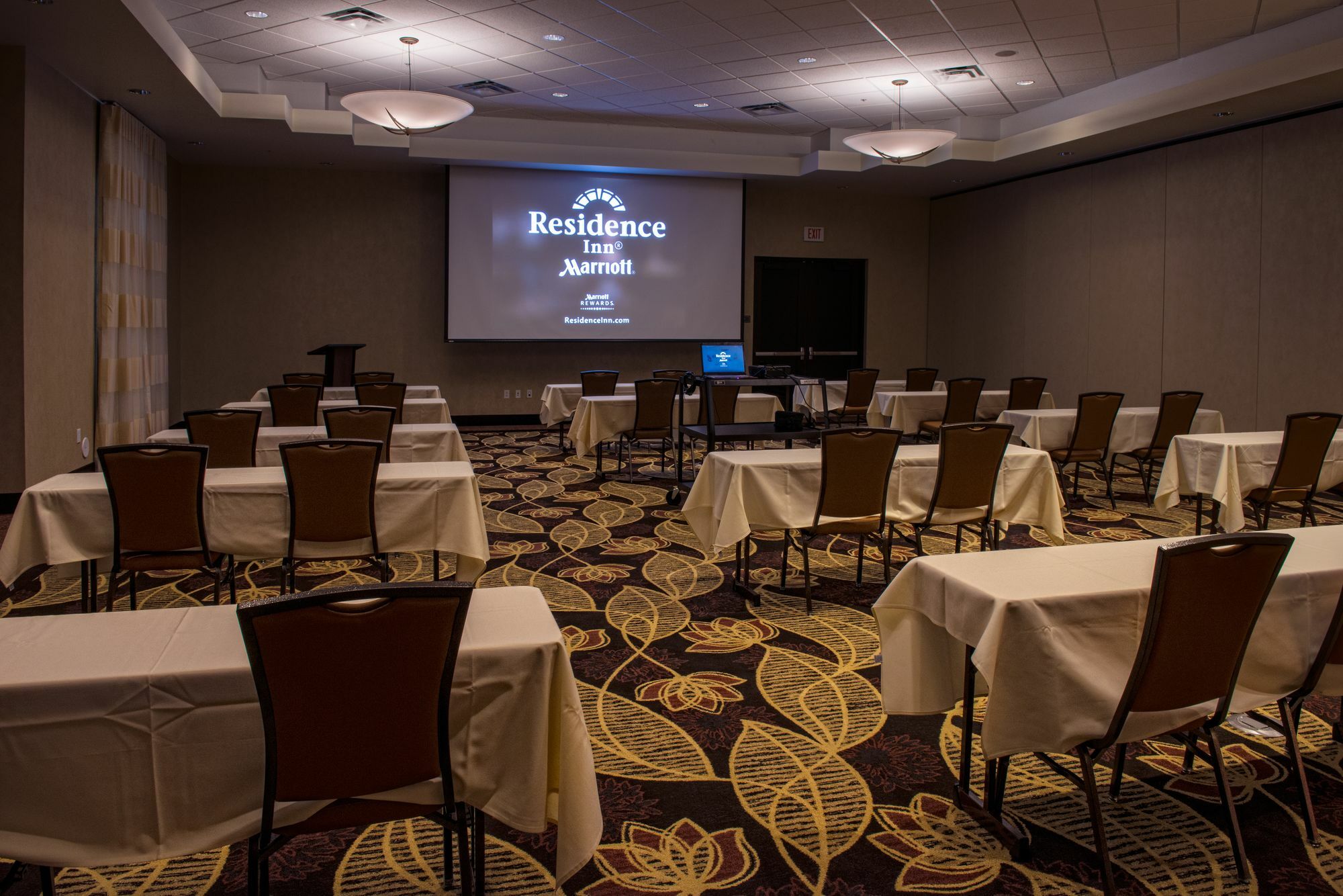 Residence Inn By Marriott Idaho Falls Bagian luar foto